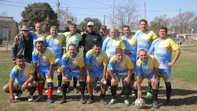 Celebró el aniversario con récord de equipos