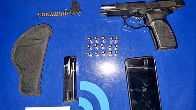 Discutieron, lo amenazó y le disparó con una 9 milímetros