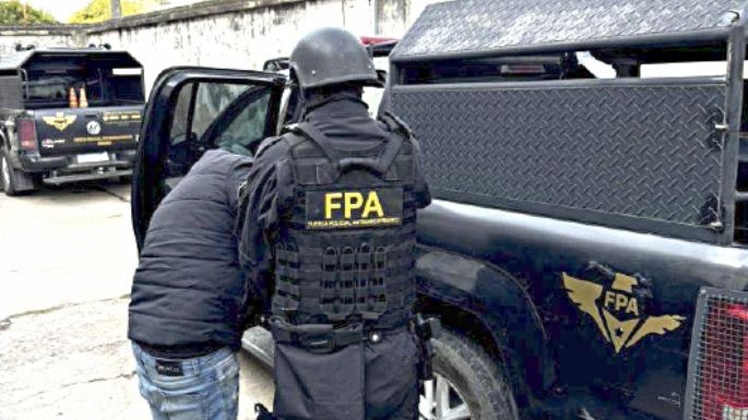 Secuestraron más de 200 dosis de cocaína en cercanías de la cárcel: hay dos detenidos