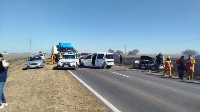 Incendio rural provocó un choque en cadena en la ruta 158