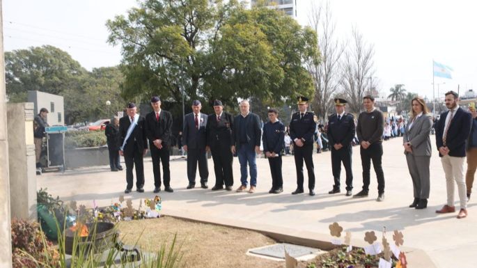 Conmemoraron al General José de San Martín en su monumento