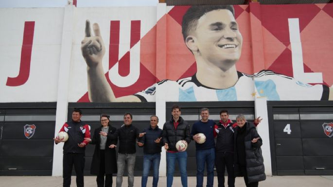 Julián Álvarez realizó una donación millonaria al club cordobés que lo vio crecer