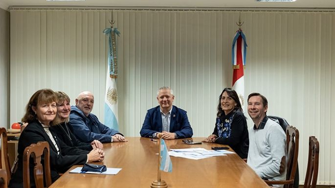 Acuerdo de capacitación con el gremio mercantil