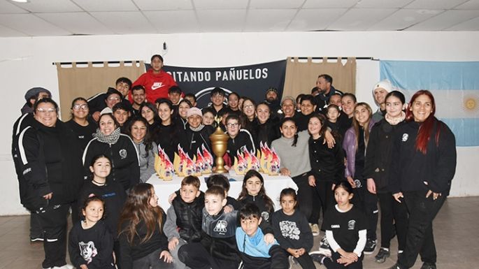 Tricampeones y celebran en copa