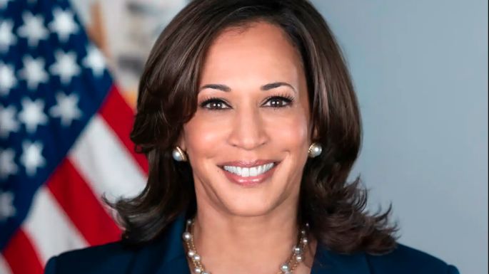 Kamala,  al frente