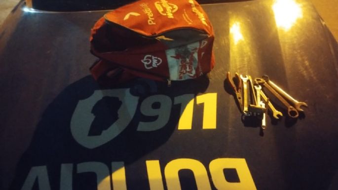 Intentó ingresar a un comercio en la madrugada y fue arrestado