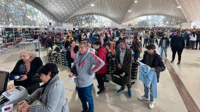Arce: “Las ferias ayudan al público y a los comerciantes”