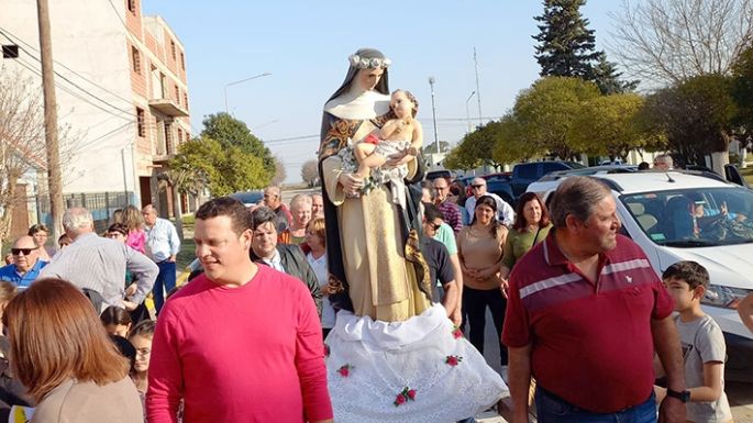 El pueblo cierra agosto a pura fiesta