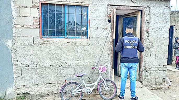 Jóvenes detenidos por hechos de robo y estafa
