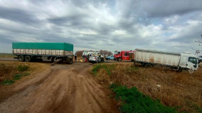 Un joven de 24 años murió tras chocar contra un camión 