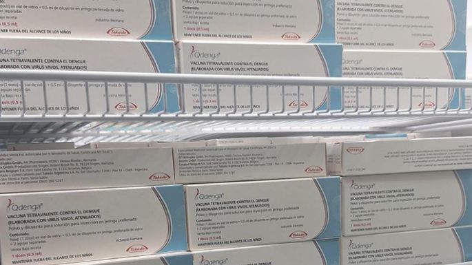 Empiezan a vacunar contra el dengue