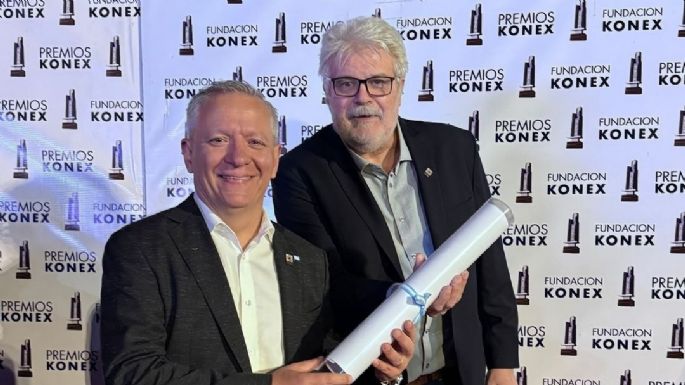 Un Konex a  la editorial  de la UNVM