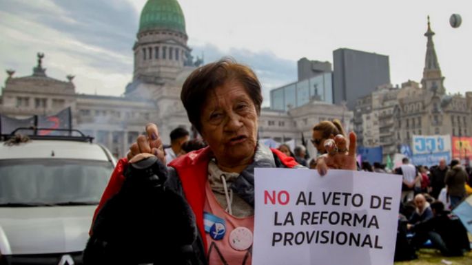 El oficialismo logró ratificar el veto de Milei a la reforma jubilatoria