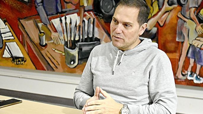 Gill pidió licencia como ministro