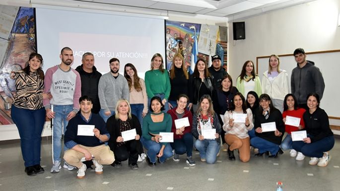 Exitoso cierre del Curso de Oratoria