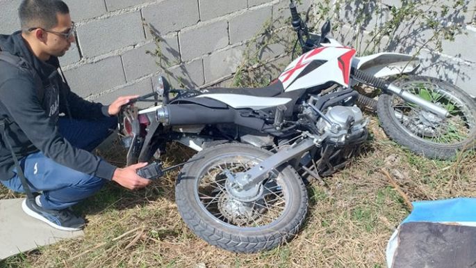 Aprehendieron a tres adolescentes e incautaron varias motos robadas en cocheras y complejos