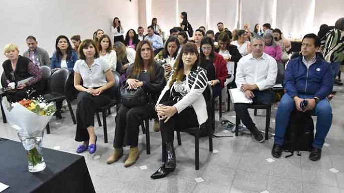 Un punto de encuentro entre familias, ONG y Gobierno