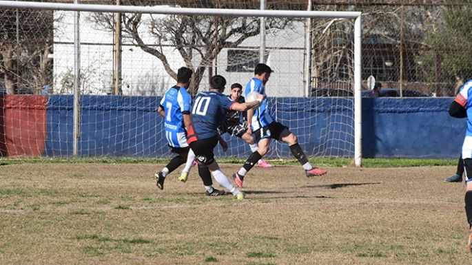 Con gol de “otro partido”, la Uni se quedó con todo