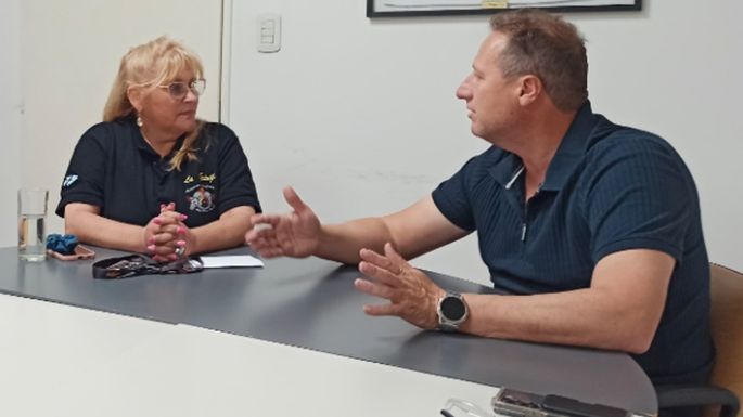 Más de 250 vehículos antiguos llegan a la ciudad