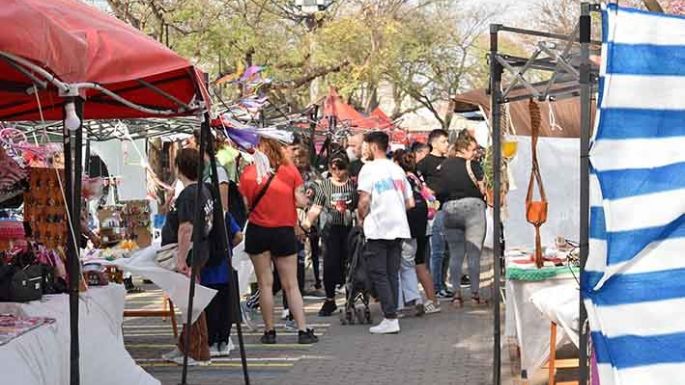 Este sábado hay Feria Franca: si llueve se hace en la cochera de la Municipalidad