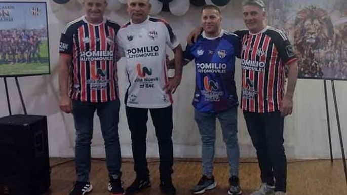 Alem estrenó pilcha