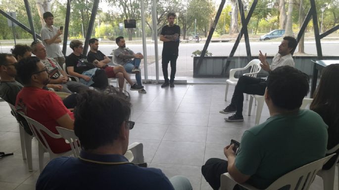 Tagni se reunió con artistas ante la polémica por la Fiesta de la Cerveza