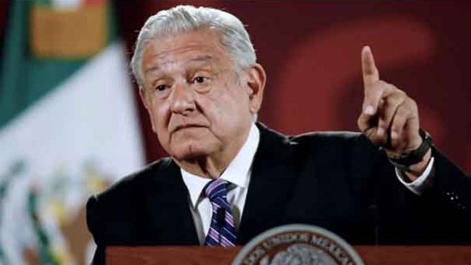 AMLO acusó de “prepotente”  a la monarquía española