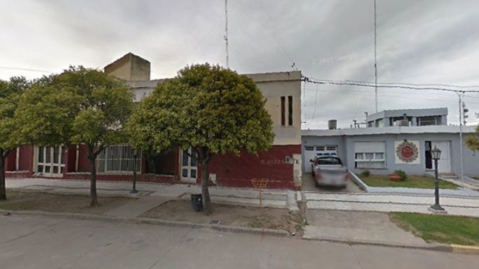 Quisieron robar un auto que se hallaba estacionado al lado del Destacamento