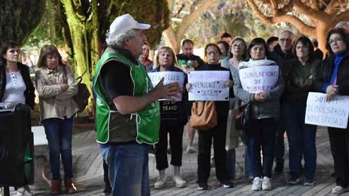 Todos los jubilados a la Plaza