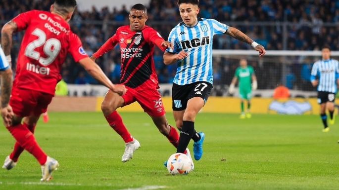 Con un show de golazos, Racing eliminó a Paranaense y pasó a semifinales