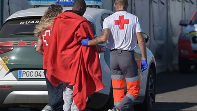 Volcó una barca frente a las Canarias: nueve muertos  y 48 personas desaparecidas