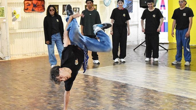 Exitosa batalla de baile freestyle