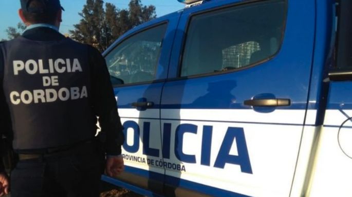 Una joven fue detenida acusada de maltratar a su hija