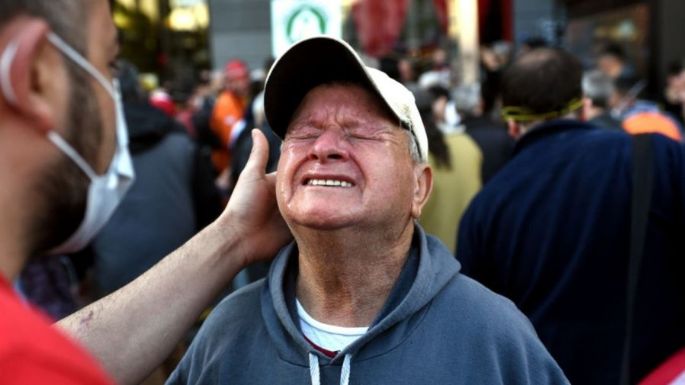 Volvieron a reprimir jubilados cerca del Congreso