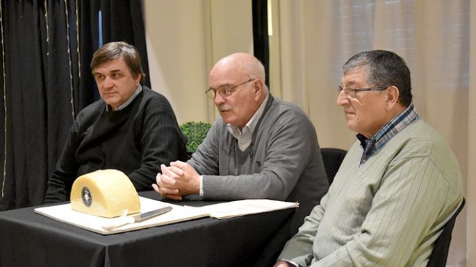 Revisarán los perfiles sensoriales de los quesos