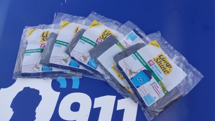 Dos jóvenes detenidos por robar bolsas de residuos en un comercio