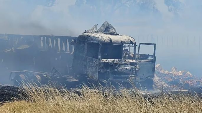 Un muerto y dos heridos en triple choque de camiones
