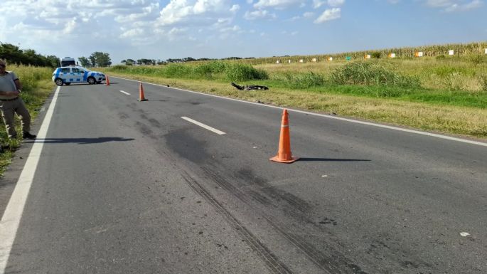 Grave accidente entre una moto y un camión