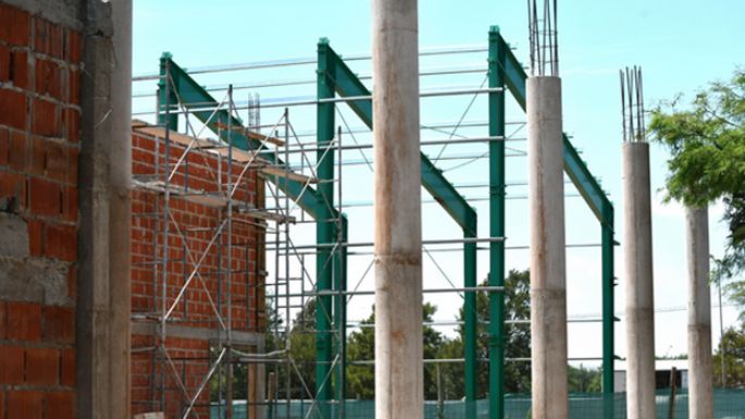 Continúan con las obras  de los parques deportivos