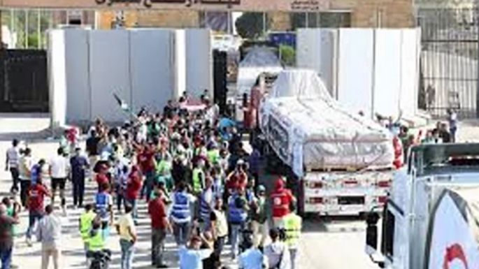 Reabre el paso de Rafah y vuelve el ingreso de ayuda para Gaza