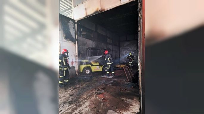 Dos heridos, uno grave, por un  incendio en una cabina de pintura
