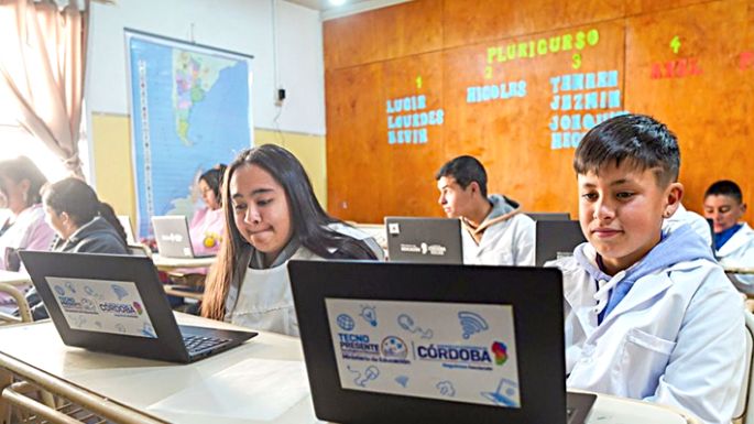 Internet satelital para 600 escuelas rurales
