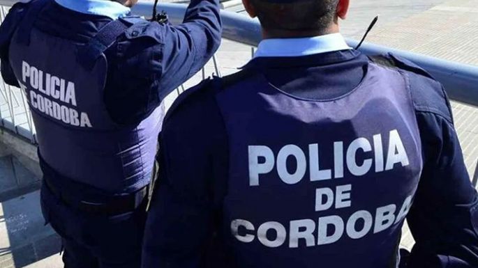 Le pegó a su expareja y también agredió al personal policial
