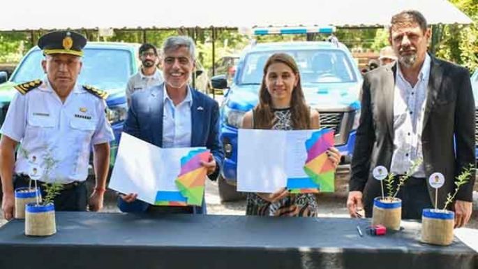 Convienen trabajar juntos para el control ambiental