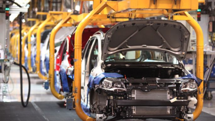 La producción automotriz se derrumbó un 17% en 2024