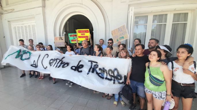 Vecinos reclaman por un "basural" en la reserva del Algarrobal
