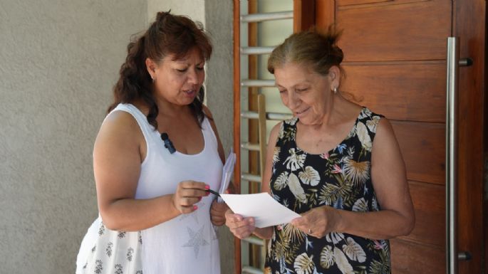 Recorren los barrios para informar sobre los cedulones digitales