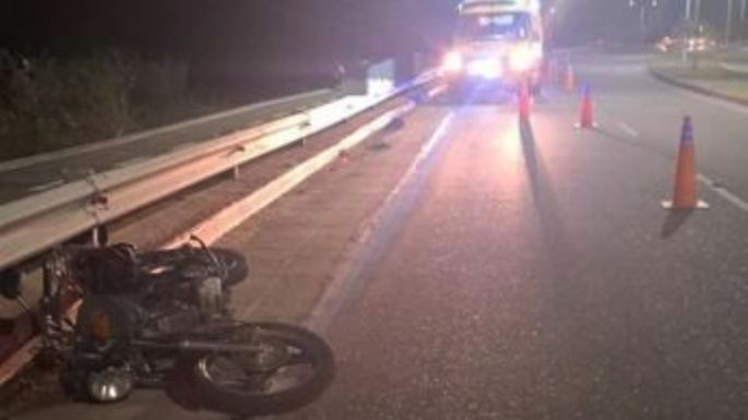 Perdieron la vida una peatona y un motociclista