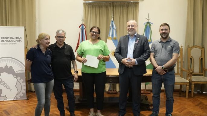 Entregaron ayudas económicas a 17 centros vecinales
