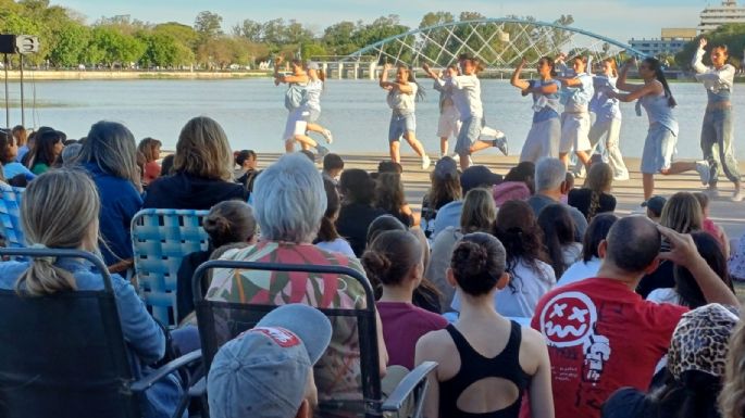 Danza Vida reunió a la comunidad en un evento solidario junto al lago